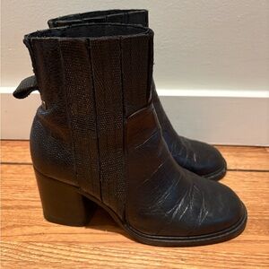 BUTTERO croc embossed black leather chunky heeled boots sz 37 quiet luxury rare